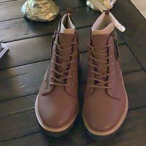 Women’s Brown Leather Boots